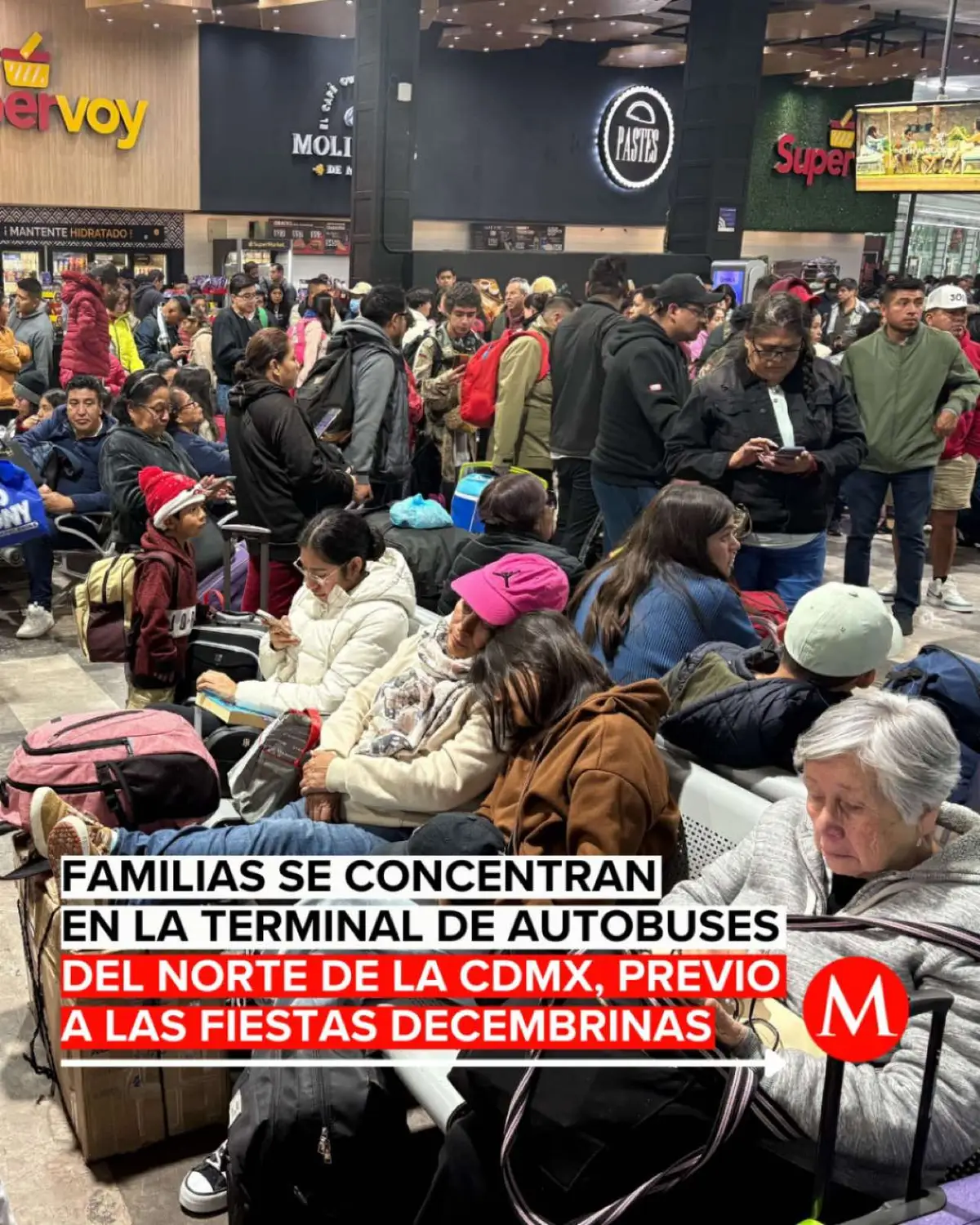 🎄 La Navidad está a la vuelta de la esquina y la Central de Autobuses del Norte de la CdMx registró un incremento en la afluencia de pasajeros, ya que familias, parejas y trabajadores buscan llegar a sus destinos para pasar las fechas decembrinas con sus seres queridos.⁠ ⁠ 🚌 A pesar de la alta demanda y los largos trayectos, los autobuses continúan siendo la opción más económica y conveniente, sobre todo para quienes llevan mucho equipaje.⁠ ⁠ 📷️ CUARTOSCURO⁠ ⁠ #MilenioInforma #MilenioNoticias #Autobuses #CdMx #Navidad #diciembre #Familia 