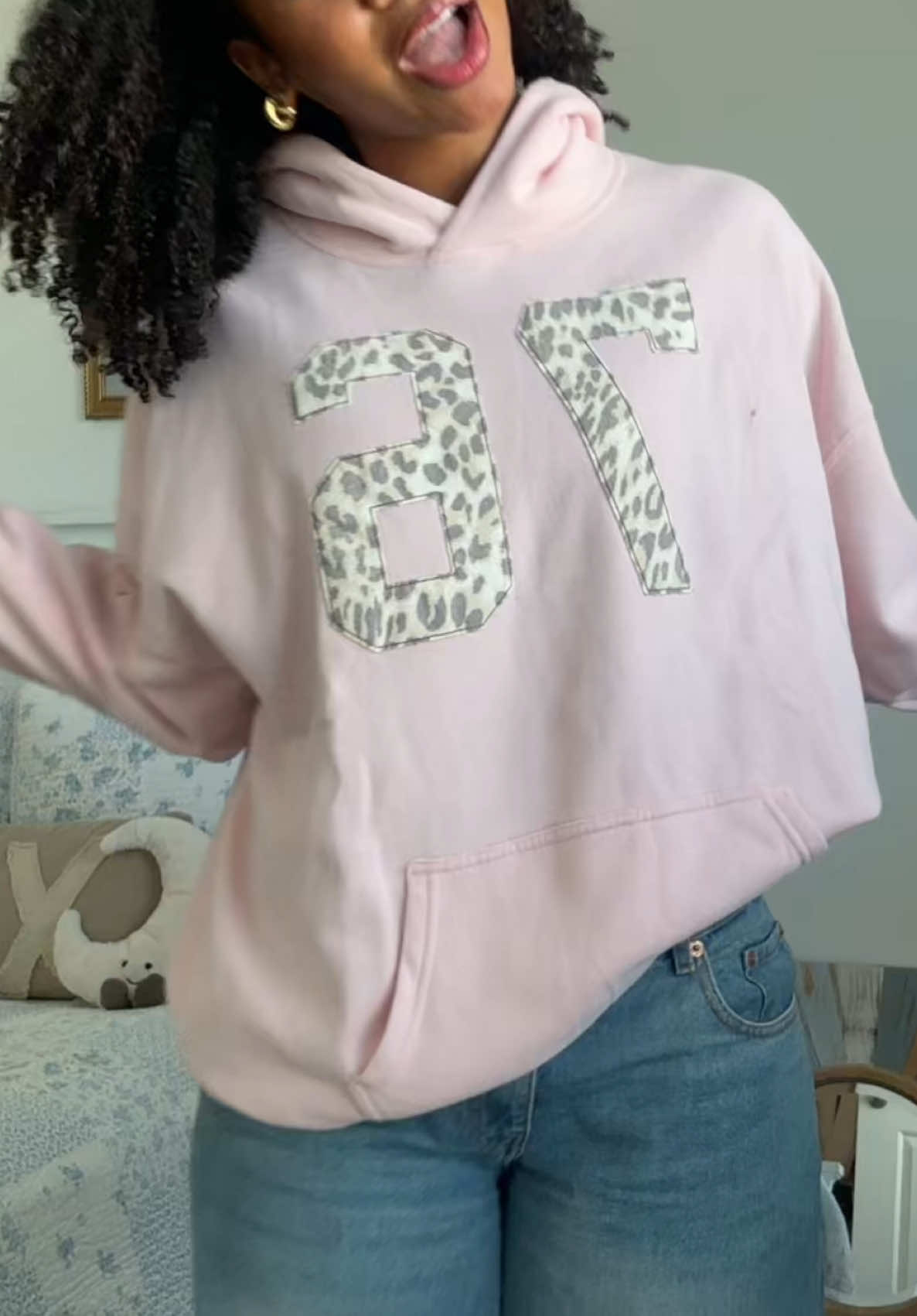 this song is so nostalgic 🎀🪞 #OOTD #pink #outfitideas #inspo #style #inspooutfit #winterfit 