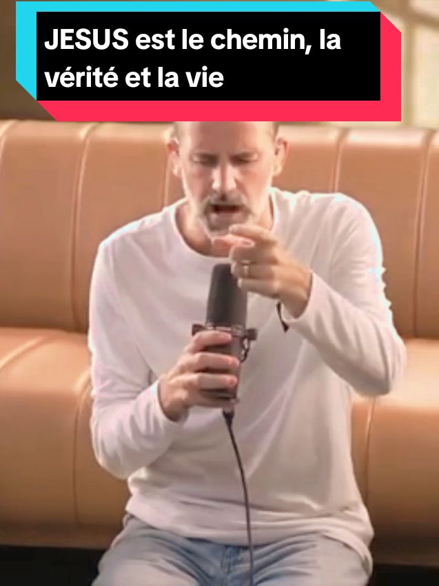 #CapCut  Les ayant conduits dans son logement, il leur servit à manger, et il se réjouit avec toute sa famille de ce qu’il avait cru en Dieu. -- Actes 16:34 #priere #chretien #foi #God 