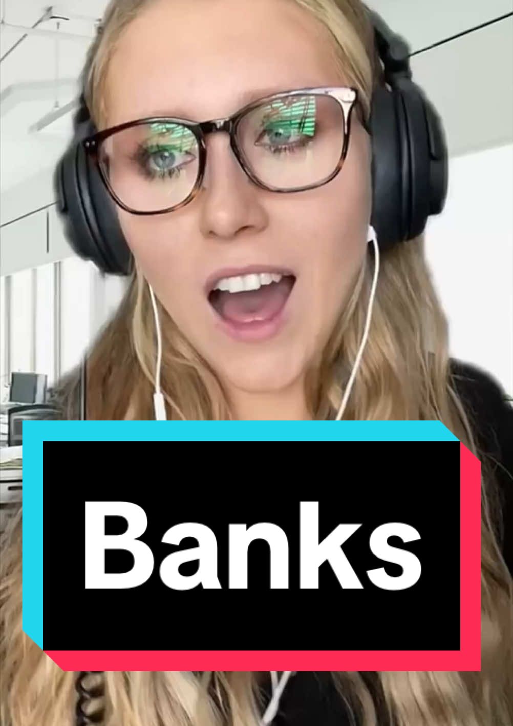 If only more banks were like this…#comedy #skit #bank 