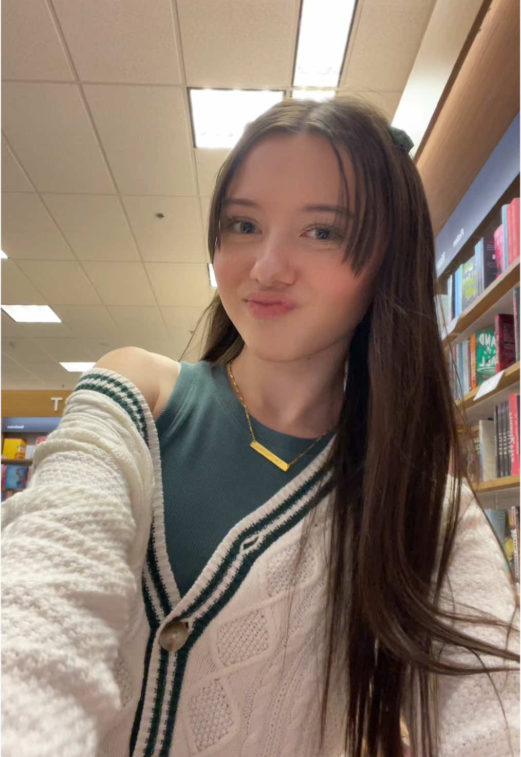 Havin fun in Barnes & Noble! 🤪🤪🤪@J.B.P. Stop Motion