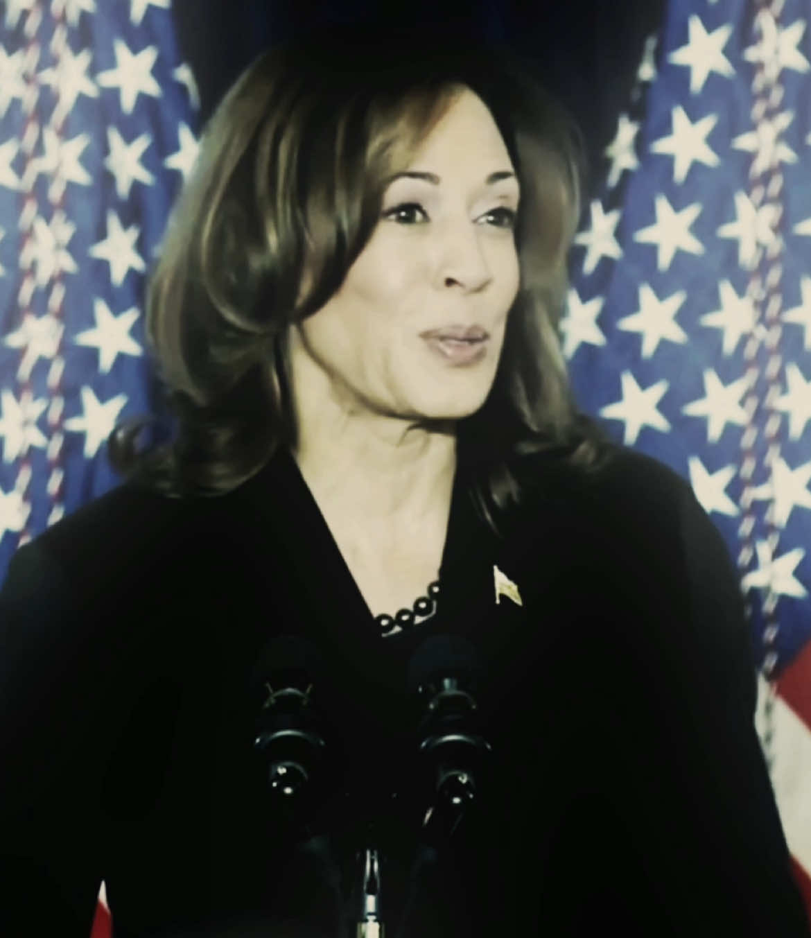 #KAMALAHARRIS :: i'm devastated. (pls watch till the end)  #fyp #edits #kamala #khive #kamalaharrisedit #foryou #momala  dt @ellie™ @rils !! @kamsznn1 @cdnsforkamala 🇨🇦 @m6mala @hannah 🖤 @hotties4harriss 