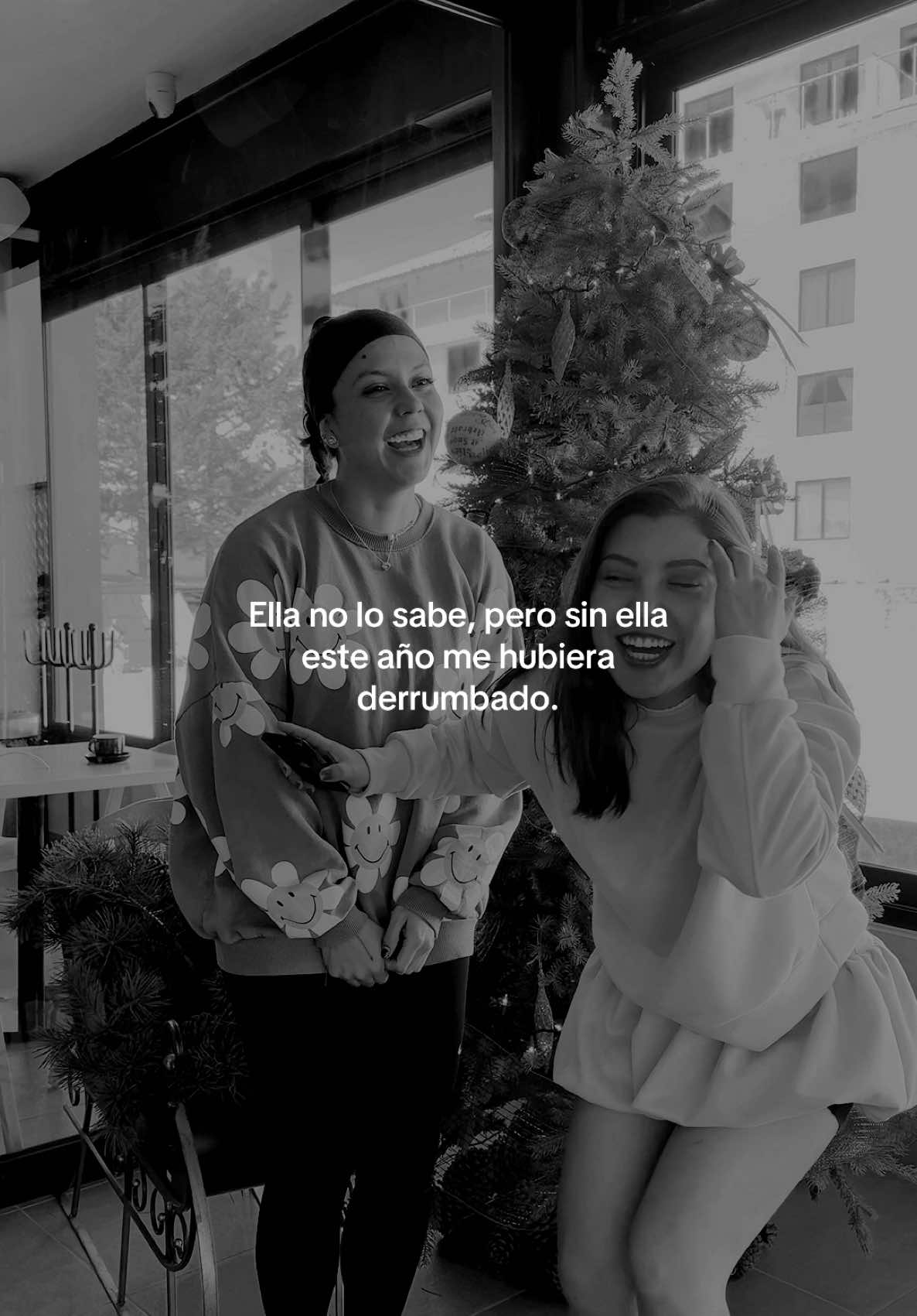 Amiga gracias por cuidar de mi y no dejar que me ganen las nubes grises . . . . . . . . . . .#amigas #viral #fyp #amigas🤞🏻💕 