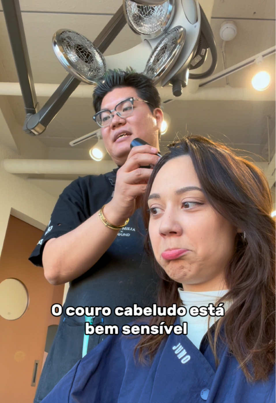 O que vocês acharam do meu novo cabelo? 😍❤️🇰🇷 📍Juno Hair (bairro Myeongdong) 서울 중구 명동10길 41 41, Myeongdong 10-gil, Jung-gu, Seoul (Esse tratamento que eu fiz custou 200,000 won, uns R$900)  . . #coreiadosul #hairspa #hairsalon #junohair #cabelereiro