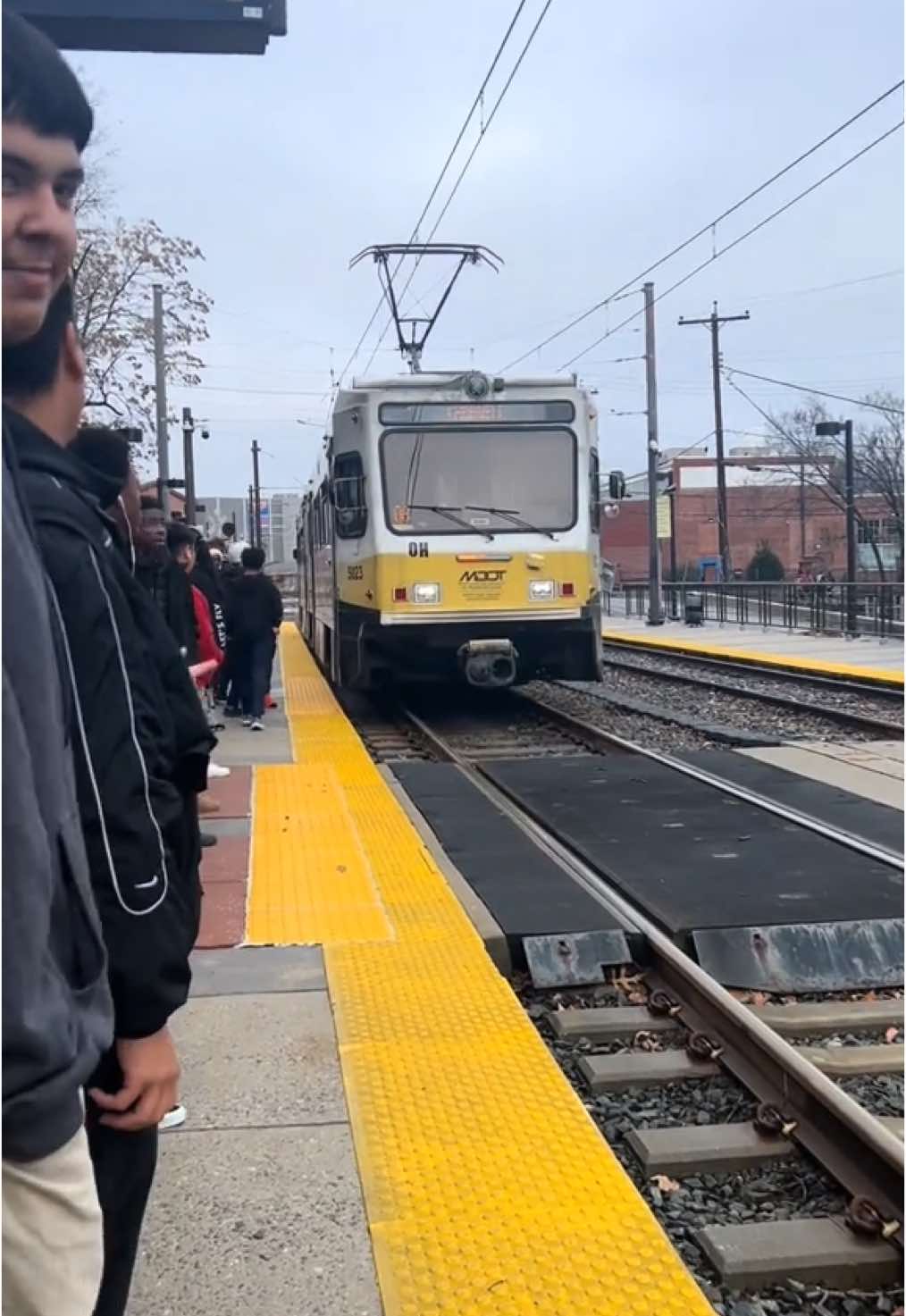 Purr the train😝#fyp #foryoupage #viral #thetrain #iluvthetrain