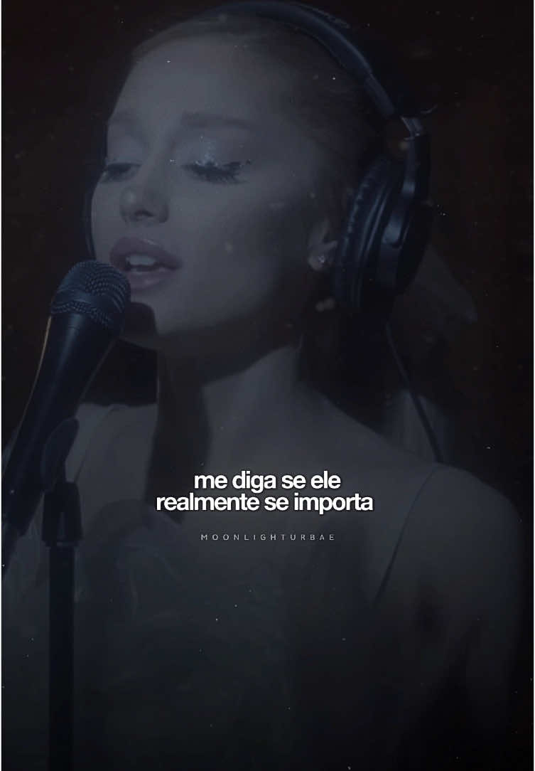 o milagre de natal kkkkkk AMO #arianagrande #christmas #santatellme #natal #papainoel #arianator #foryou #tradução #lyrics #merrychristmas #christmassong 