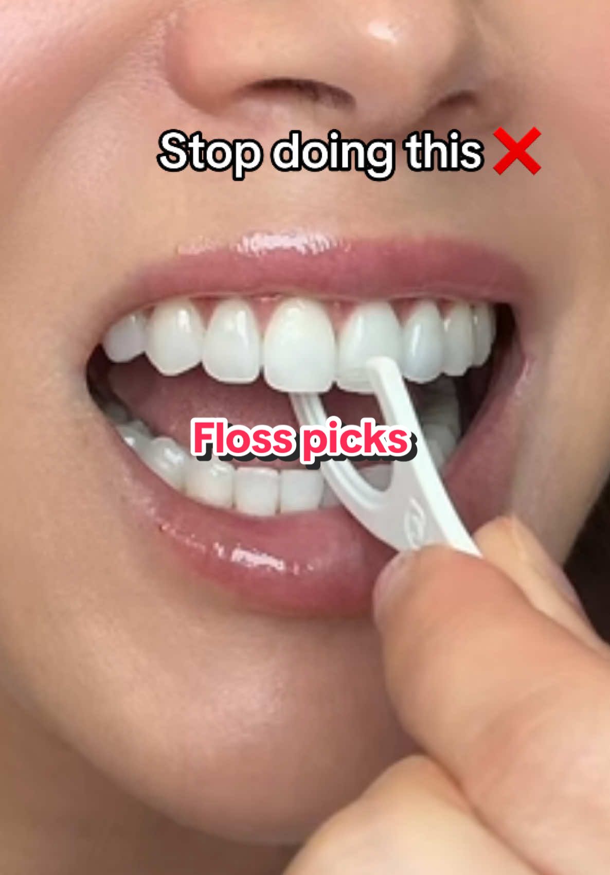 How to floss with floss picks!  It’s not as easy to create the C curve around the root of the tooth with floss picks. Thus  is why I don’t love them but if you can get the floss to adapt i’ll take it!  #flossing #flosspicks #dentist #rdh #oralhealth 