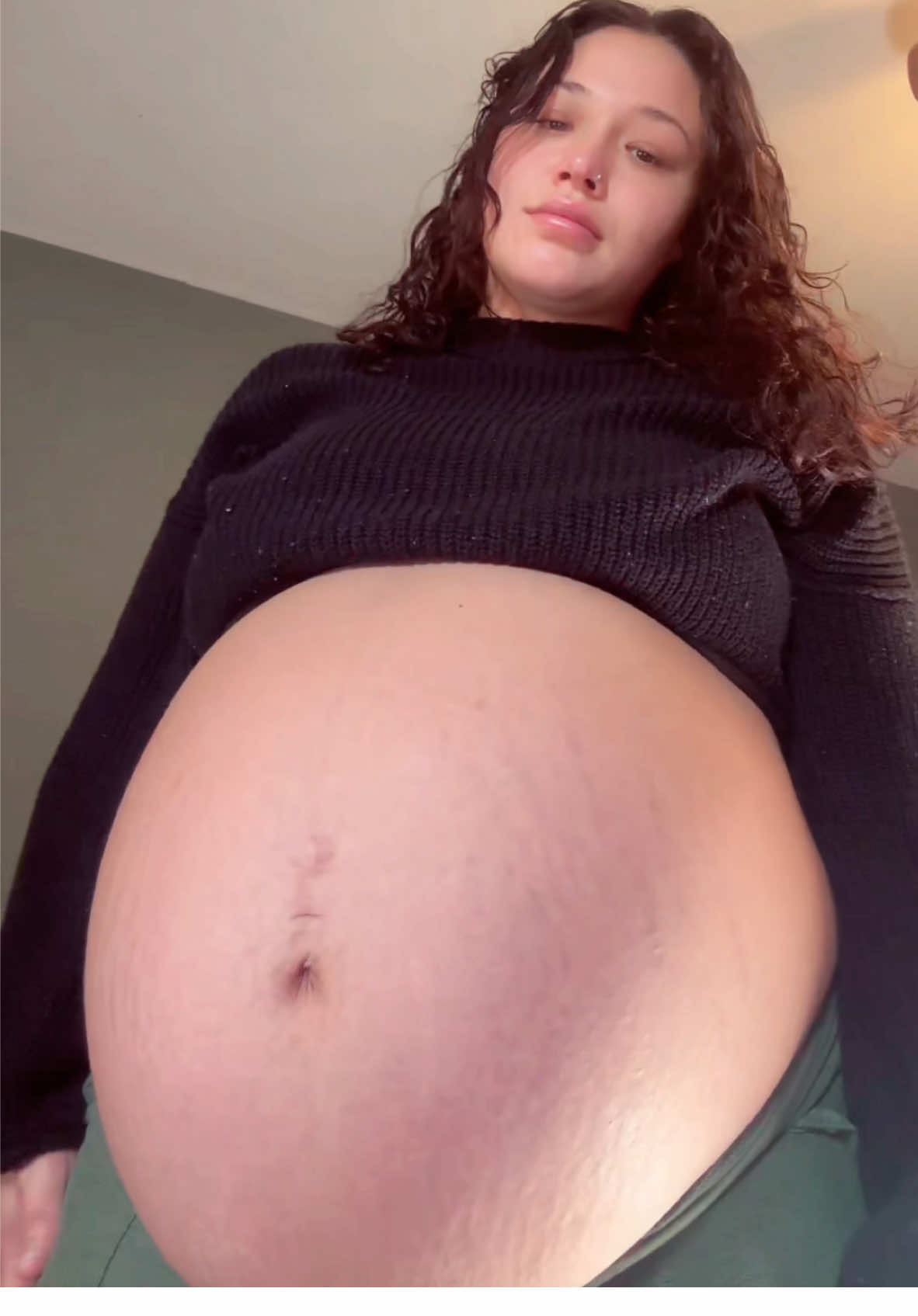 #pregnantbellybutton #pregnantbellybump#preggo #pregnantbelly #pregnantbellyrub #pregnantbellydancer #pregnant #pregnantteen #teenpregnancy #teenpregnant #teenmom #mom #foryou #viral #mother #39weeks #39weekspregnant #belly 