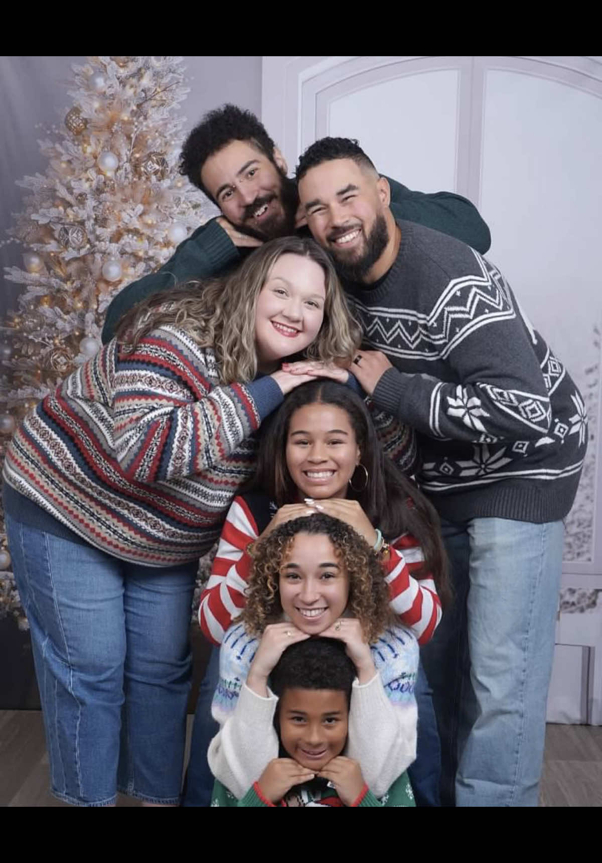 In 2024 I learned to put some respect on JCPenney photography studio’s name 💅  #uglysweater 