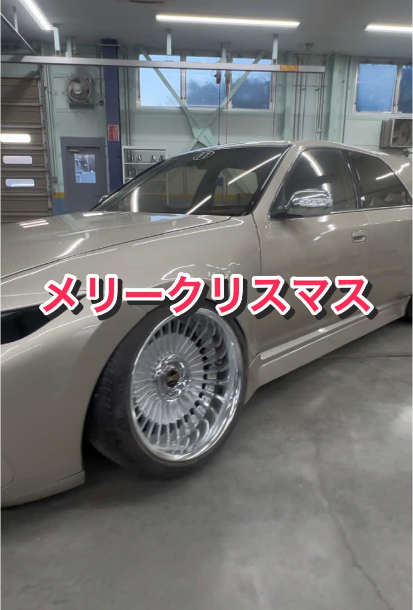 外装塗りました。 #群馬自動車大学校 #東京オートサロン #クラウンクロスオーバー #クレスタ #EMITZ #