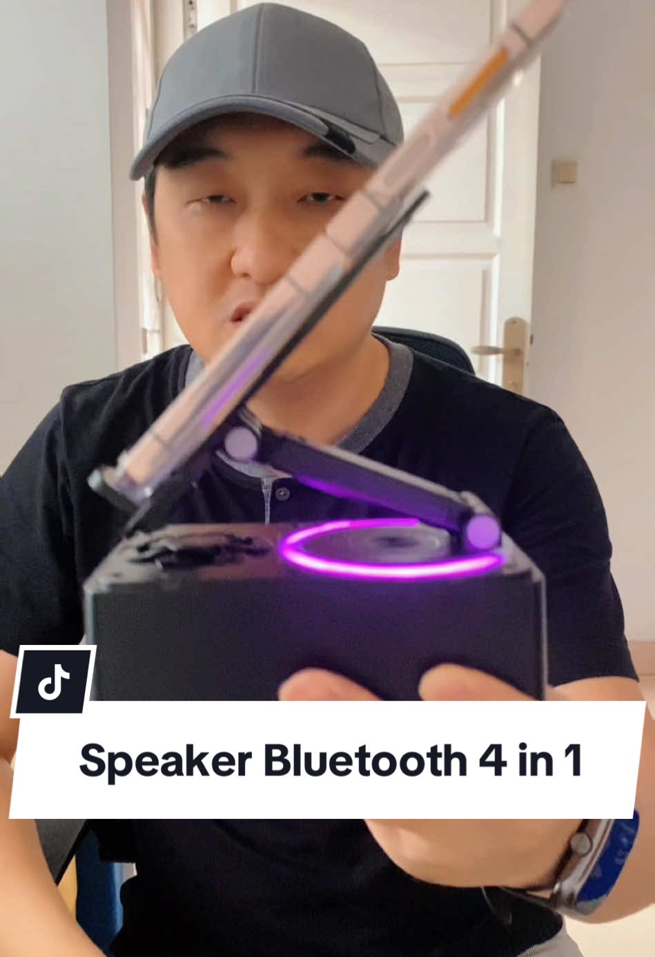 Speaker Bluetooth 4 in 1 Terdapat Lampu RGB Serta Phone Holder Dan Yang Paling Keren Bisa Sekalian Jadi Powerbank Buat Ngecas HP Di Saat Lowbatt #speakerbluetooth #speakerbluetooth4in1 #bluetoothspeakerphoneholder #speakerbluetoothpowerbank #speakerbluetoothlampurgb 