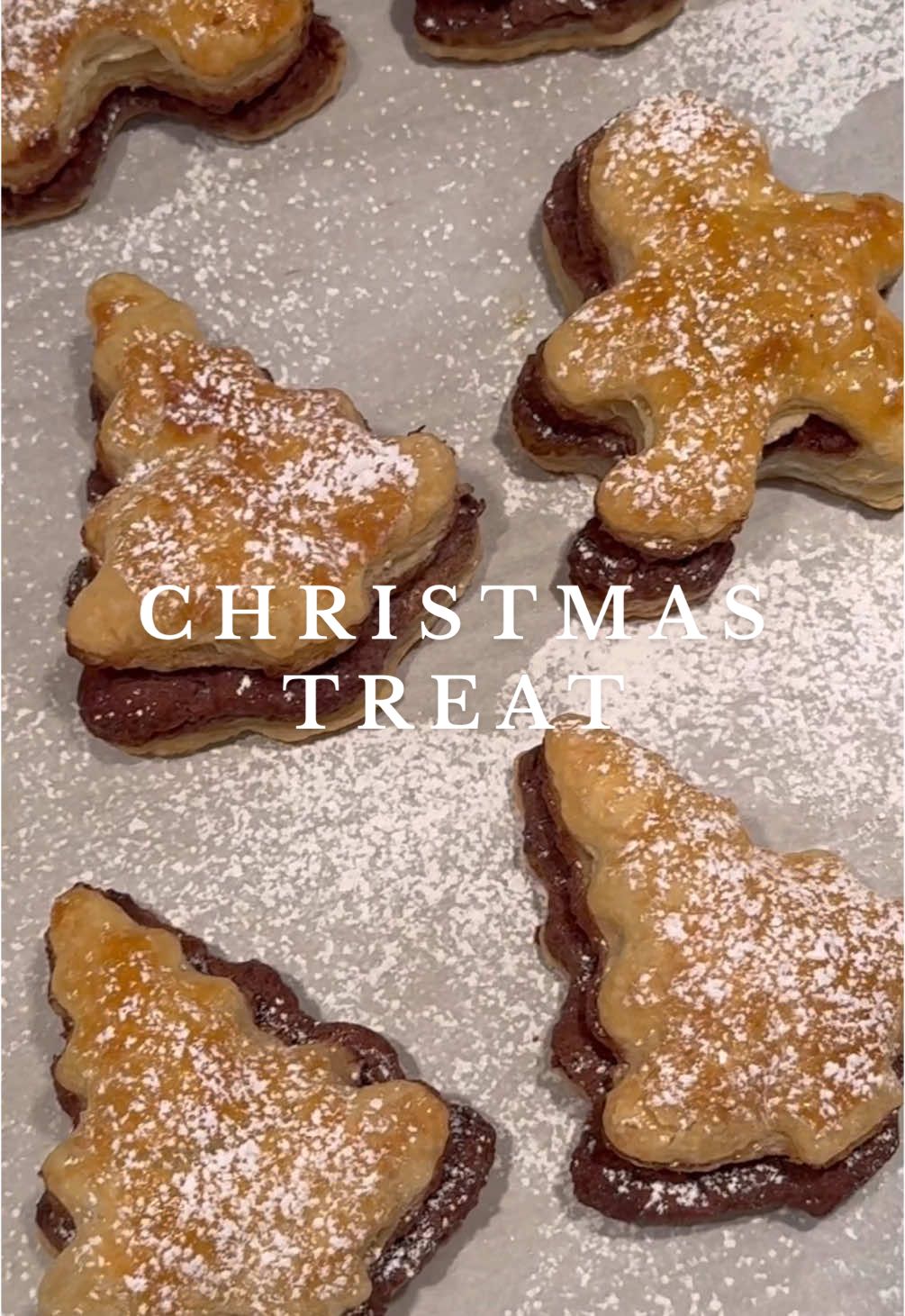 Christmas Nutella Puff Pastries 🎄🥐🍫✨  Bake at 350F for 12-15 minutes 🤗 #christmastreats #christmas #christmascountdown #puffpastry #nutella #christmasrecipe #easydessert  #holidays #christmasbaking #christmasparty #dessert #holidayseason #holidaybaking 