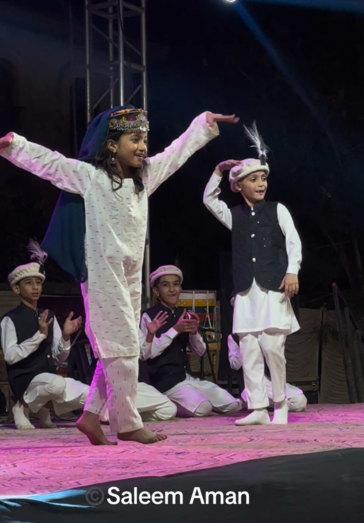 Pure joy and talent in every step! These kids remind us of the beauty of tradition and the joy of dancing. #kidsdance #traditional #dance #hareep #hunza #skardu #chitral #fypシ #foryou #foryourpage #viralvideo #kidsoftiktok #trandingvideo  #trending #gilgitbaltistan - singer > @Faheem uddin 