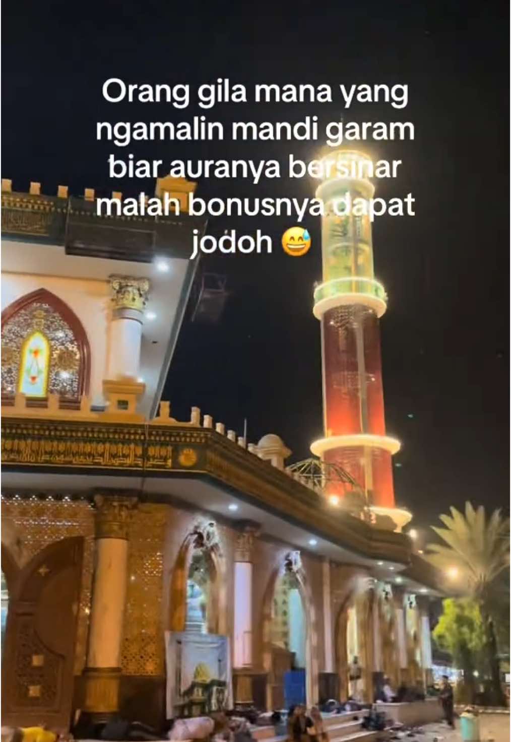 Mandi garam dapat mendekatkan  jodoh 😫😂