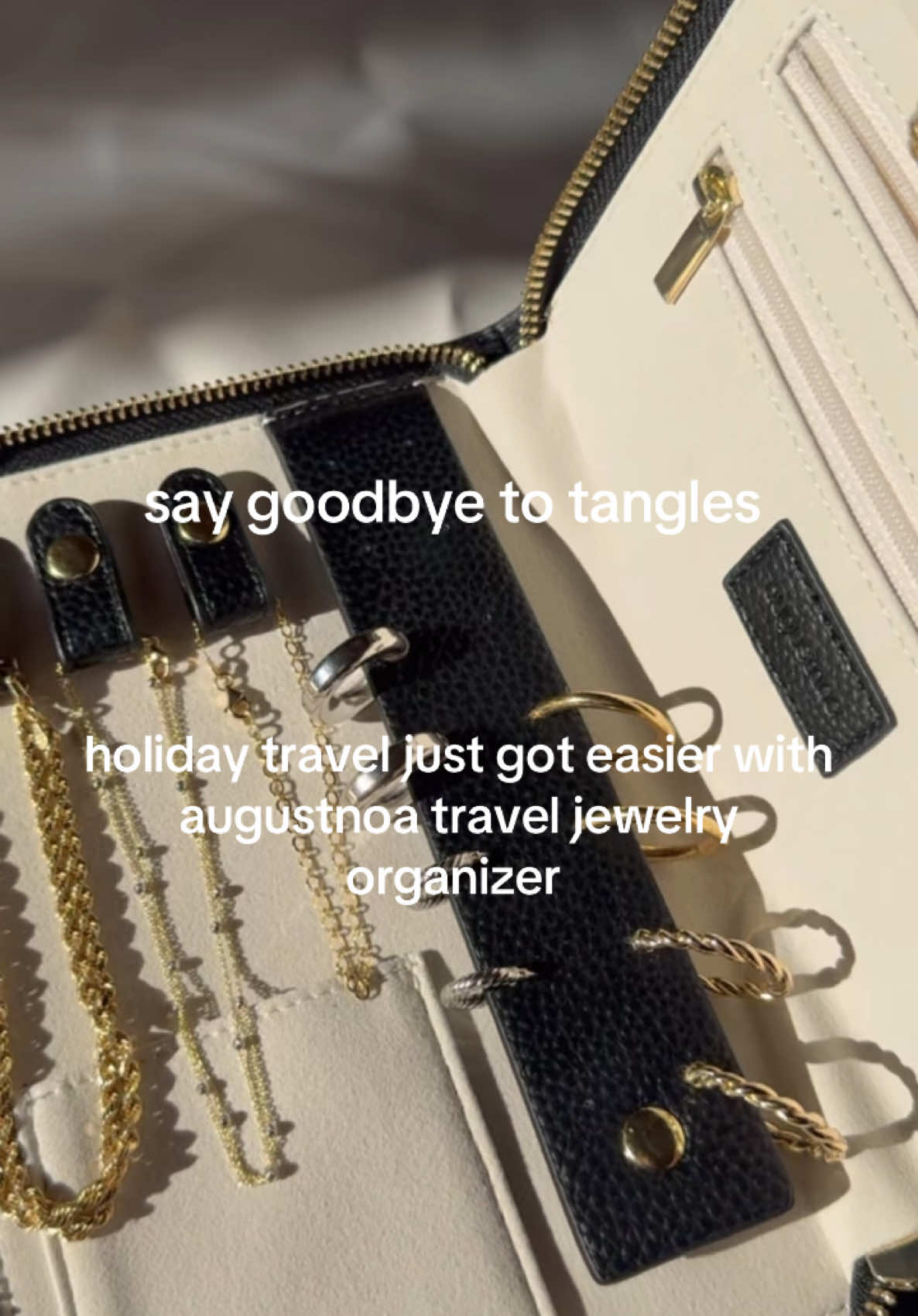 your new travel must have ✨ all jewelry by @FJC #holidaypacking #travelpacking #travelmusthaves #travelhacks #easypacking #packingmusthaves #holidaytravel #jewelryorganizer #jewelrytiktoks #jewlerybox 