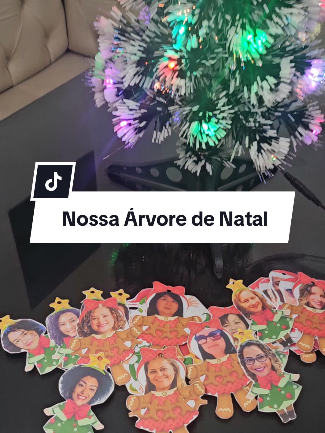 Árvore de Natal Personalizada com nossa equipe! 😍🎄💙