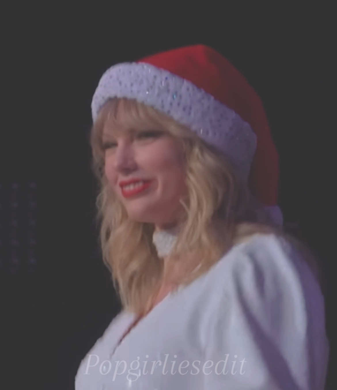 Merry christmas eve eve -owner 1 ☃️🎄 #christmas #christmastreefarm #taylorswift #edit #fyp #viralvideo 