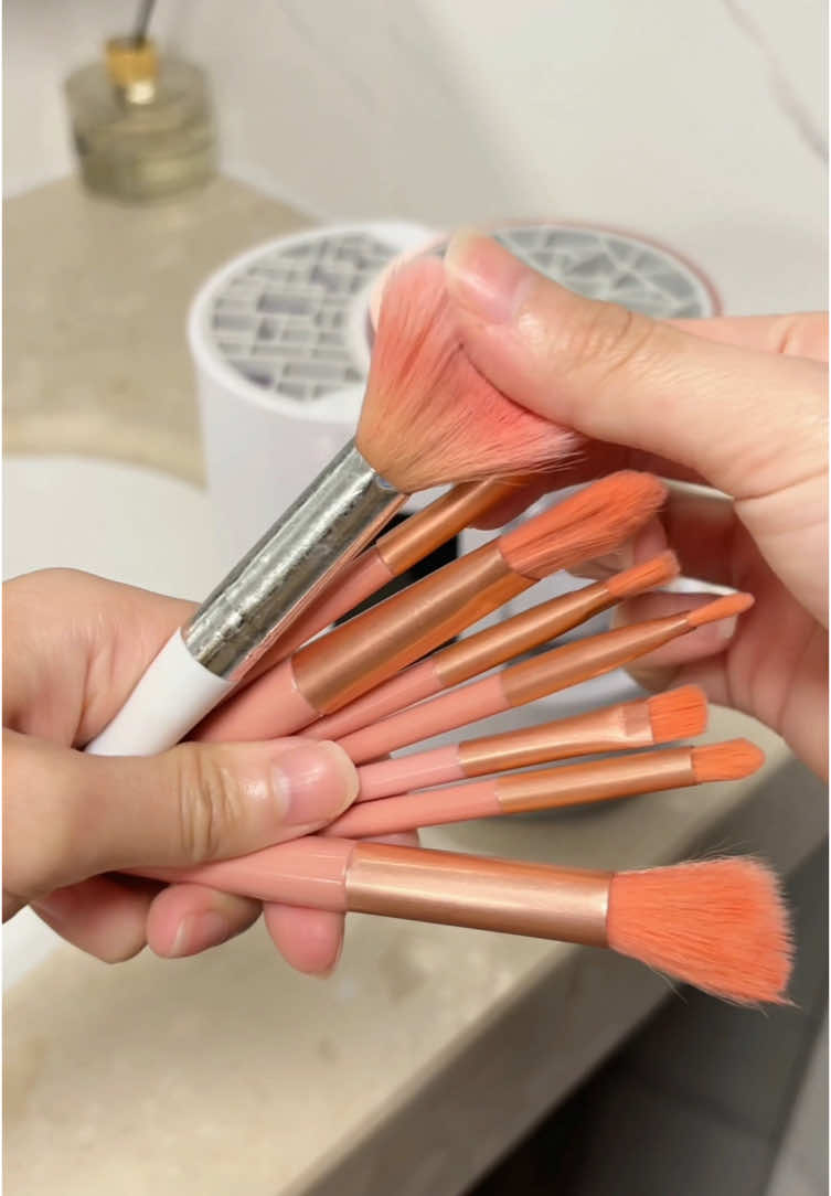 3 IN 1 Electric Makeup Brush Cleaner Machine With Makeup Brush Dryer-Holder-Portable Automatic USB Cosmetic Brushes Cleaner Tool for All Size Beauty Makeup Brush Set,Contour, Eyeshadow, Blush Brush #Christmas gift #Valentine's Day Gifts #girlgifts #makeupbrushcleaner #makeupbrushcleaning #makeupbrushes #makeup #makeupbrush #christmas2024🎅🎄 #tiktokchristmas #fouryoupage 