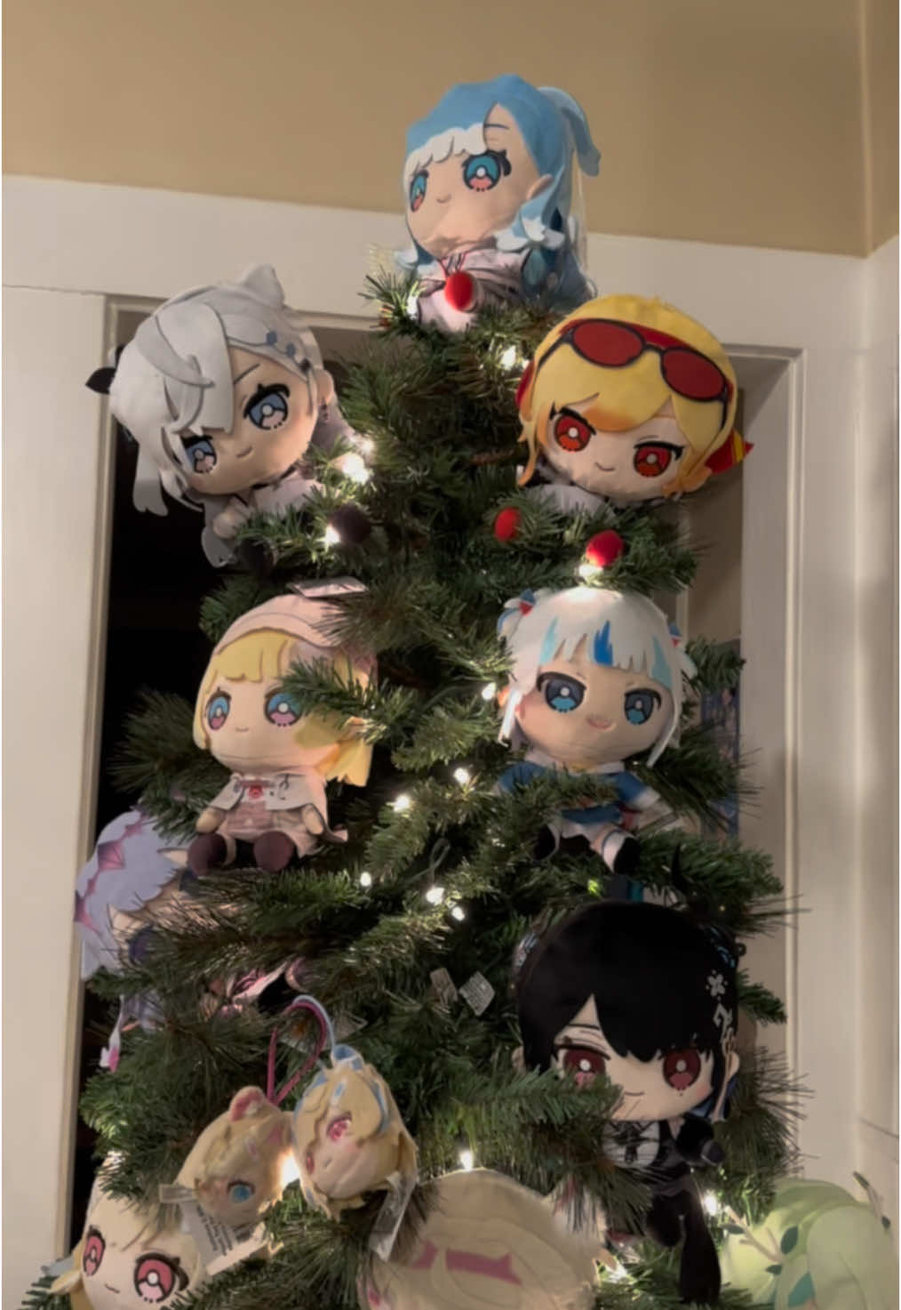 Happy holodays!🎄  #hololive #holoen #holoid #holojp #kobokanaeru #fuwamoco @hololive production #chrismas #christmastree #vtuber 