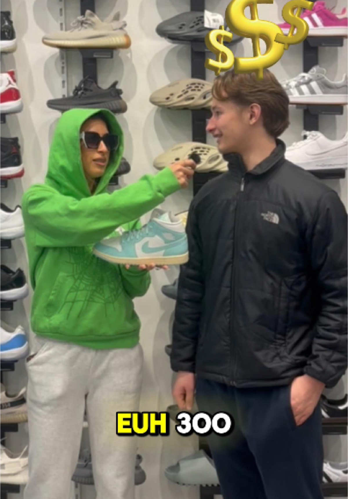 ✨ Boxing Day chez Le Drip! ✨ Préparez-vous à être surpris : une tonne de sneakers à seulement 100$! 🤑 Oui, même des modèles que vous n’auriez jamais imaginé à ce prix! 🔥 📍 Disponible dans tous nos magasins : Carrefour Laval, St-Bruno, Downtown, et Fairview. 🗓️ Le 26 & 27 décembre, ne manquez pas ça! 🎥 Venez dénicher votre paire à prix fou! #BoxingDay #LeDrip #SneakerDeals #100Dollars #sneakerstore #montreal 
