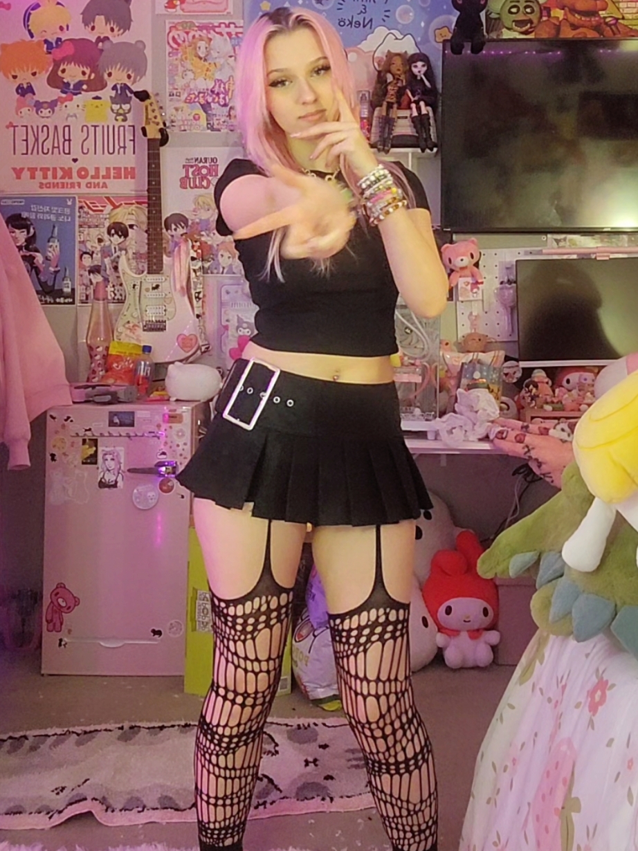 back to normal content :3 #outofcosplay #emogirl #egirl #fyp #foryoupage #fypシ #newnails #OOTD #altgirl #emo #alt #egirls #christmas #christmasshopping #shopping #fitcheck #kawaii #kawaiiaesthetic #egirlaesthetic #pinkhair #pinkhairgirl #thighhighs #scarftutorial #scarf #outofcos