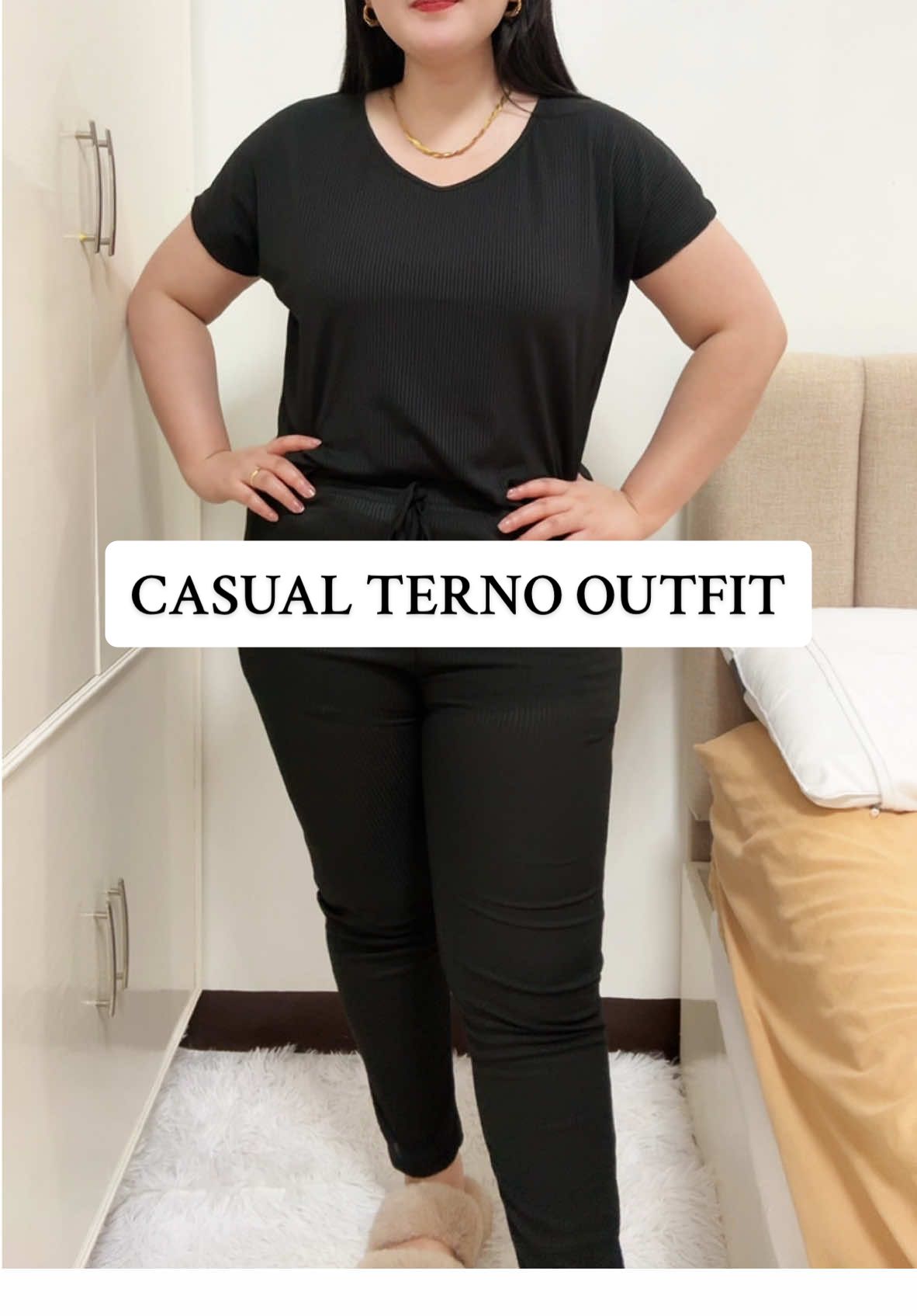 super affordable ng casual terno outfit na to may tshirt or top ka na may stretchable garterized pants ka pa super sulit! #terno #ternooutfit #coords #coordinates #coordinatesoutfits #plussizeterno #womensfashion 