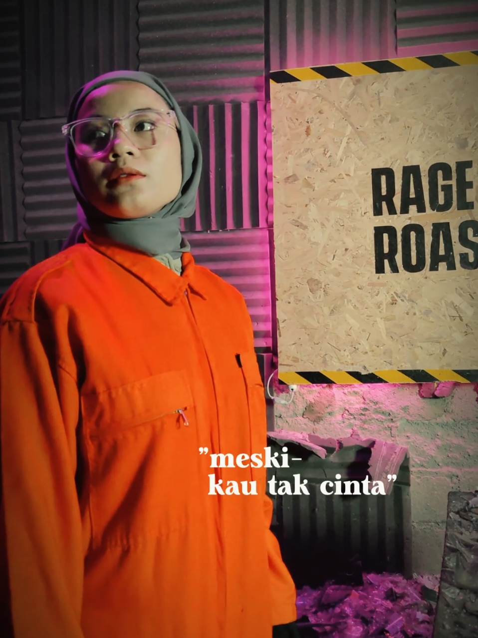 Thank you kak Salsa - yang sekilas mirip Nabila Taqiyya 😍 - udah mampir, jauh2 dari Solo. Stay strong ya kak cantik, kapan2 mampir lagi yaa 🥰🩷 #rageroom #breakroom #ragenroast #sadvibes🥀 