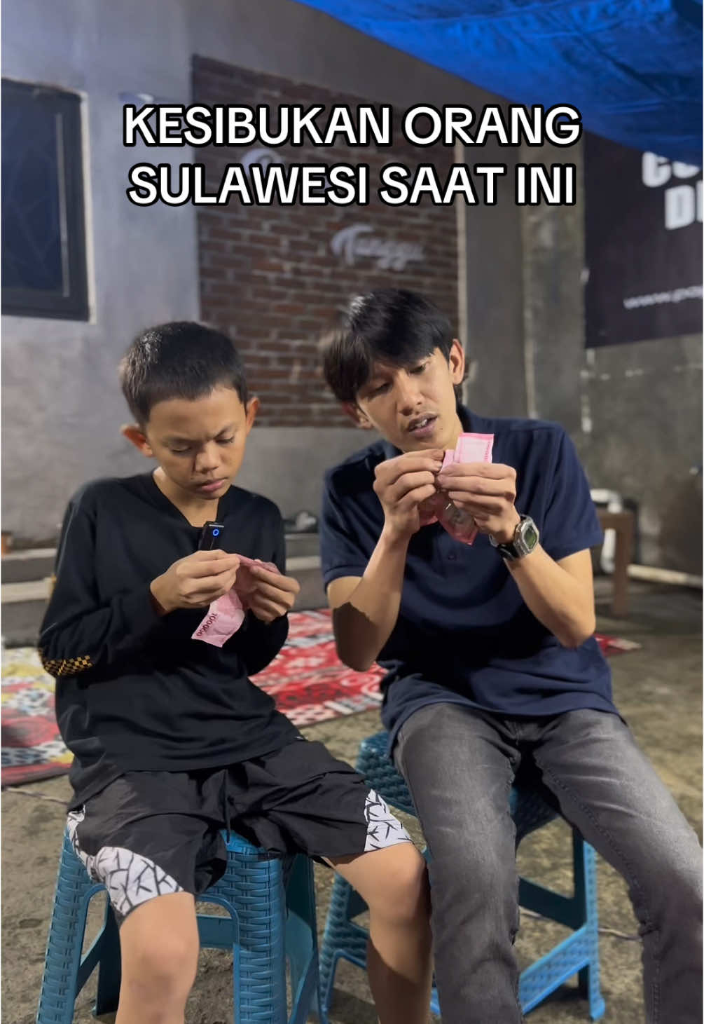 Kesibukan orang sulawesi saat ini @Rakadionsaputra @cha ayu 