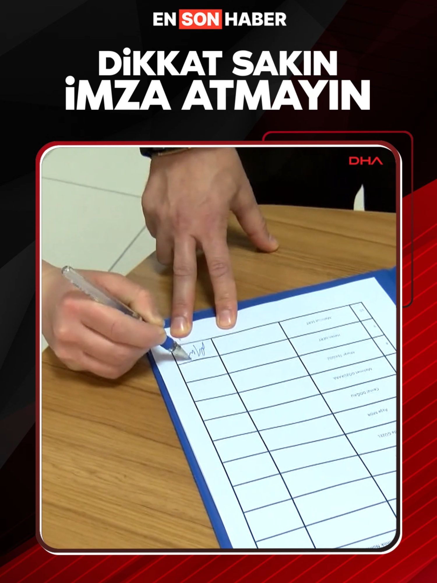 Sipariş ettiğiniz kargonun teslimatı için gelen şahıslar, altına senet yerleştirdikleri ve imza alanına denk gelecek şekilde kestikleri teslim kağıdını imzalatarak, ‘pencere’ yöntemiyle vatandaşları borçlandırıyor. #kargo #senet #imza #sipariş #para #borç