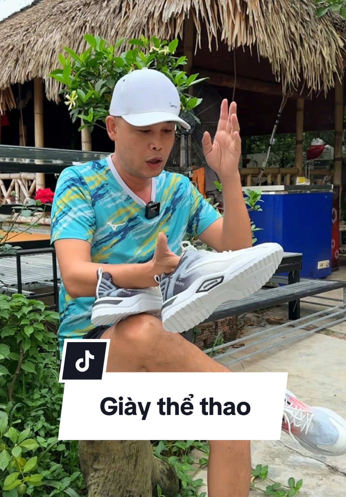 Giày thể thao này đi rất thích nha ##hiepga #giaythethao #sneakers 