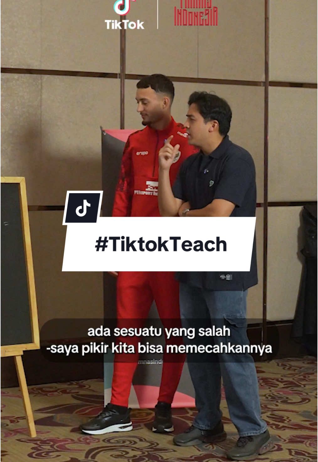 @Jerome Polin memang jago berhitung, tapi soal juggling sejago apa sih? Langsung dites oleh Ivar Jenner. ⚽️🧐 Simak keseruannya: Part 1 #TiktokTeach episode 4.