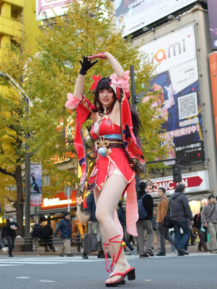 Monitoring deco 27 dancing at Akiba, cosplay honkai star rail Sparkle🎆🎇 #踊ってみた #dancechallenge #おすすめ #foryou #cosplay #コスプレ #HonkaiStarRail  #sparkle 