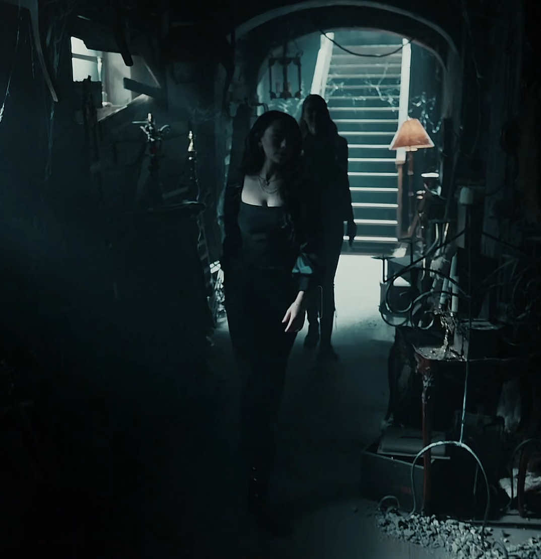 #HOPEMIKAELSON :she has the best walks after kath. #legacies #theoriginals #edit #fyp #phonkedit #blowthisup #aftereffects #tvduedits #hopemikaelsonedit #tribrid 