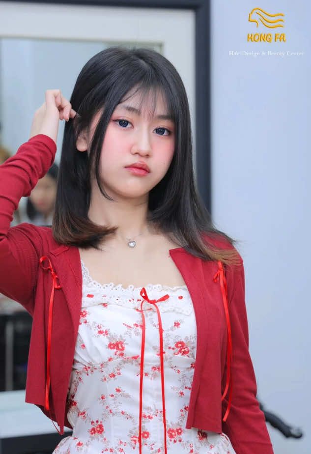 ချစ်ဖို့ကောင်းတာလေးတစ်ခုပြမယ်🫣🤭🫶#hairstyle #cutegirl #hongfabeautycenter #1millionviews #thankb4youdo #grownyaccount #fyppppppppppppppppppppppp 