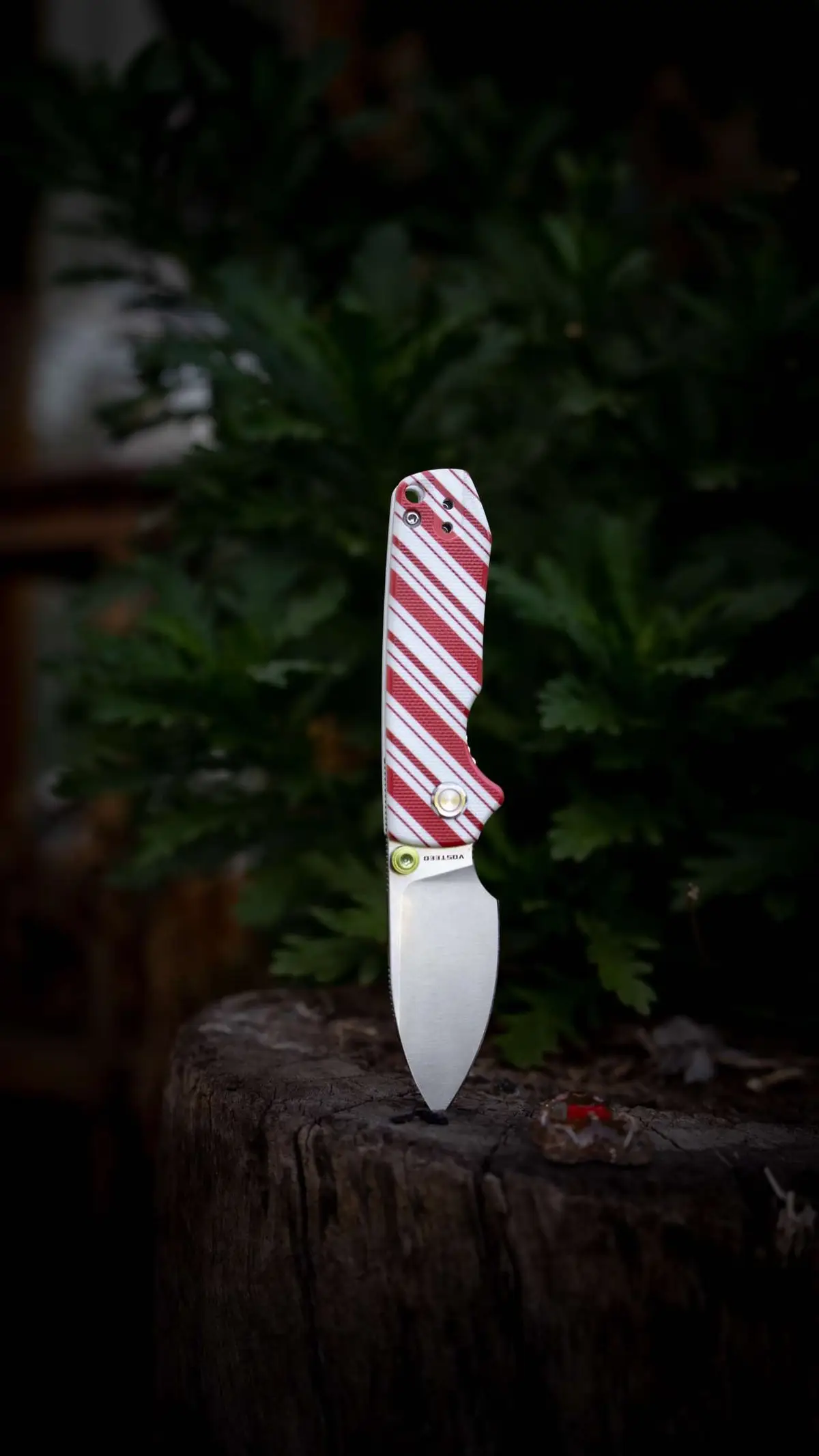 🎄✨ Unwrap the magic of the season with the Vosteed Candy Cane! 🍬🔪 This little beauty is the ultimate EDC knife for all your holiday needs! Perfectly pocket-sized and ready to tackle those little jobs, it's a must-have for anyone who loves convenience and style.  🎁✨ Whether you're slicing through wrapping paper or tackling those pesky packages, the Candy Cane has got you covered! Plus, its festive design makes it a great conversation starter at any holiday gathering!  👉 Don't miss out on this perfect blend of functionality and festive cheer! Grab yours today and make your holidays even more merry! 🎉 #Vosteed #EDC #CandyCaneKnife #ChristmasEssentials #GiftIdeas #PocketKnife #HolidayHacks 