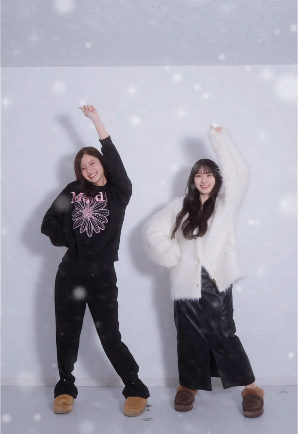 🎄 Happy NOGIZAKA Xmas 🎁 金川紗耶と川﨑桜一緒にクリスマスを楽しみましょう！🎅🏻 #乃木坂46 #クリスマス #Xmas #merrychristmas