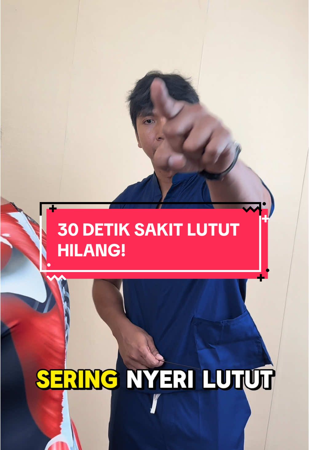 30 Detik Sakit Lutut Ilang, Ini cara buat temen yang punya nyeri lutut gara-gara sering pake sepatu tinggi, running shoes, formal shoes dll! Thanks me Later!!! #olahragatiktok #olahragadirumah #physical  ##therapy##physicaltherapy##sakitlutut