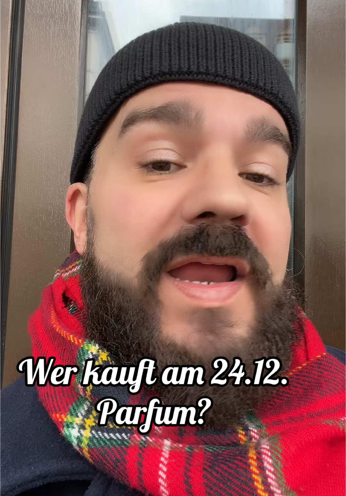 Wer ist so bescheuert und kauft am 24.12. noch Parfum? Ich! 🤦🏻‍♂️🤦🏻‍♂️🤦🏻‍♂️ #parfum #parfüm #parfumviral #parfumtiktok #derduftdude #fragrance #duft #parfumempfehlung #weihnachten #weihnachtsgeschenke #weihnachtseinkäufe #douglas 