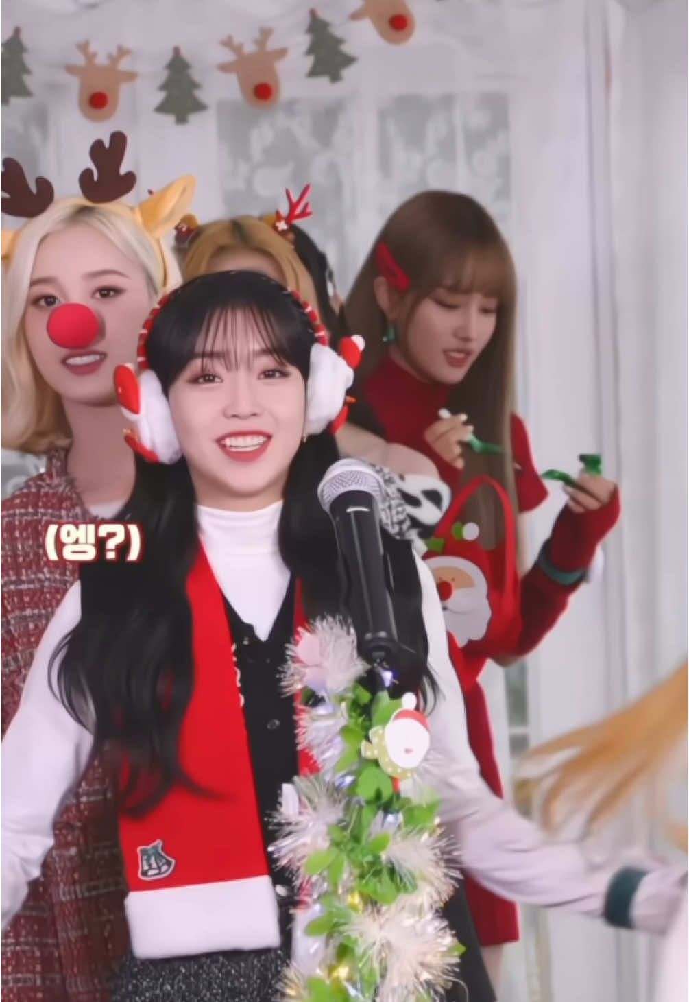 — nao reposte // se pegar comente pg | fancam da sumin de natal #fy #fyp #fancam #fancamstayc #moots #moot? #moots? #moot #foryoupagе #stayc #sumin 