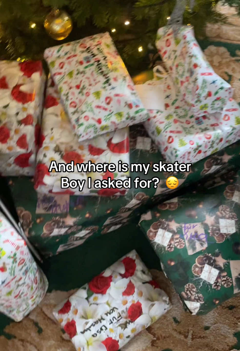 MERRY CHRISTMAS YALL #christmas #presents #boy #skater #Skateboarding #foryoupage #trending #fyp 