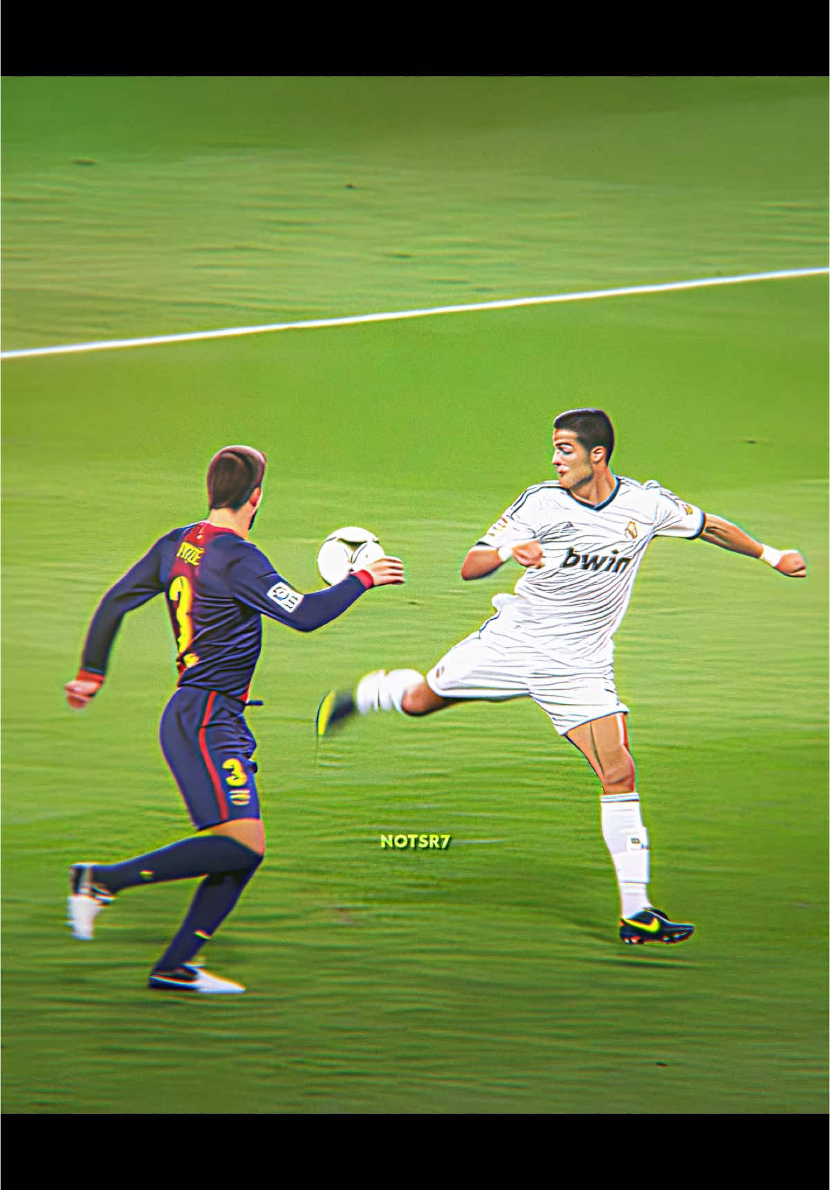 Ronaldo vs Pique 2013 ☠️🔥 || #cristianoronaldo #cr7 #notsr7 #fyp 