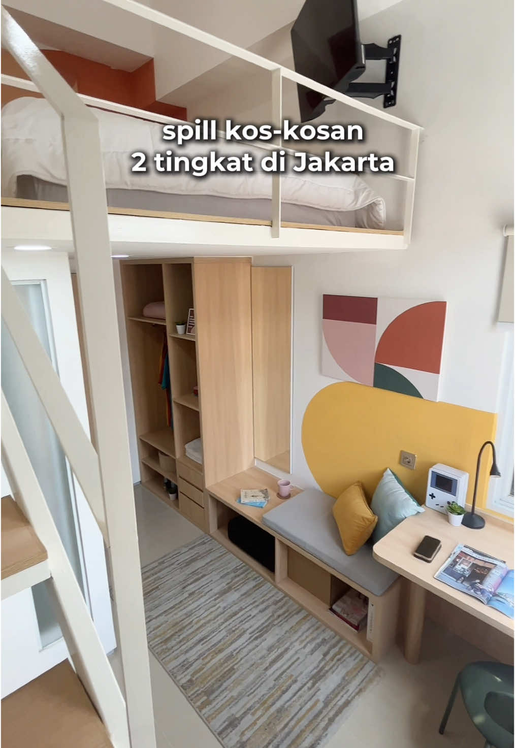 Yang nanyain kost mirip apartemen atau kost mezzanine mana nih? Ada Cove Rhys Living yang baru buka, lokasinya di Jakbar~ Yang minat DM / klik link di bio now! #RoomTour #kostjakarta #kosteksklusif #kostjaksel #kostjakbar #fyp #kosan #hotel #kostjkt 