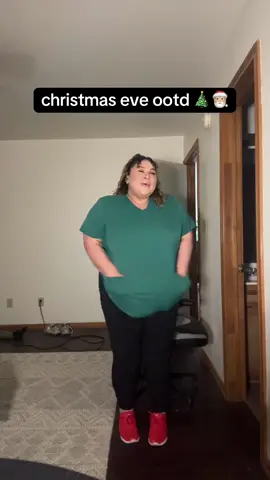 don’t be grinch today◡̈ #OOTD #nursesoftiktok #christmas #christmaseve #nurselife #nurse #holiday #paratii #paratiiiiiiiiiiiiiiiiiiiiiiiiiiiiiii #fypシ #fypシ゚viral #fyppppppppppppppppppppppp #fypage 