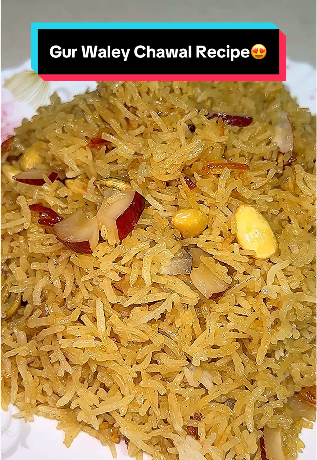 Winter Special Gur Waley Chawal Recipe 😍 Gur, Pani, Chawal, Namak, Desi Ghee, Elaichi, Badam, Ghari  Banane Ka Tarika: 1. Pani Main Gur Dalein or isli Chashni Bana Lein Jab tak thori c gahri nhi ho jati. 2. Aik dechki mein pani lein or isy Obalein, Jab pani ubal jaye is mein Bhigoye hoye Chawal Daalein or Chawal Obaal lein. 3. Aik dechki mein desi ghee dalein jab gharam ho jaye is mein elaichi dalein. 4. Ab is mein chashni or chawal dalein or chashni mein chawal mazeed paka lein jab tak chashni hushk naa ho jaye 5. Jab chashni hushk ho jaye tu is mein badal, ghari daalein inko mix karein or dham laga dein. 6. Jab dham lag jaye tu Gur Waly Chawal serve karein. 🙂 #foryou #foryoupage #trending #cooking #Foodie #recipes #pakistanirecipes #indianrecipes #pakistanicooking #zaikaekun #jaggeryrice #jaggery