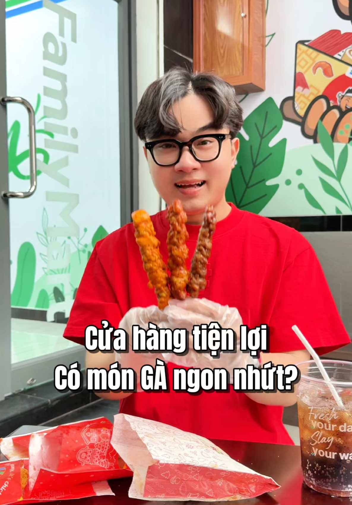 Chấm điểm tất tần tật món Gà tại Familymart #LearnOnTikTok #koinamang #ancungtiktok #reviewanngon #familymart 