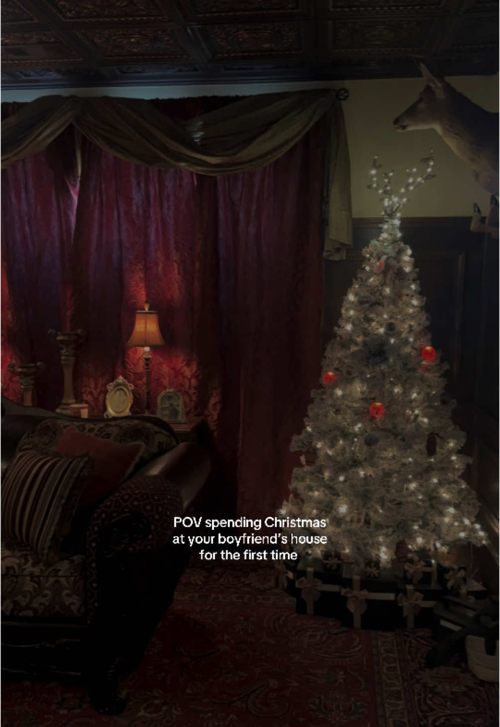 Are we impressed with his decorating skills?! 🎄🧛🏻🩸 @Home Suite Salvatore #thevampirediaries #vampirediaries #mysticfalls #covingtongeorgia #tvd #tvdu #tvdfans #salvatorebrothers #tvduniverse #tvdposts  #tvdforever #damonsalvatore  