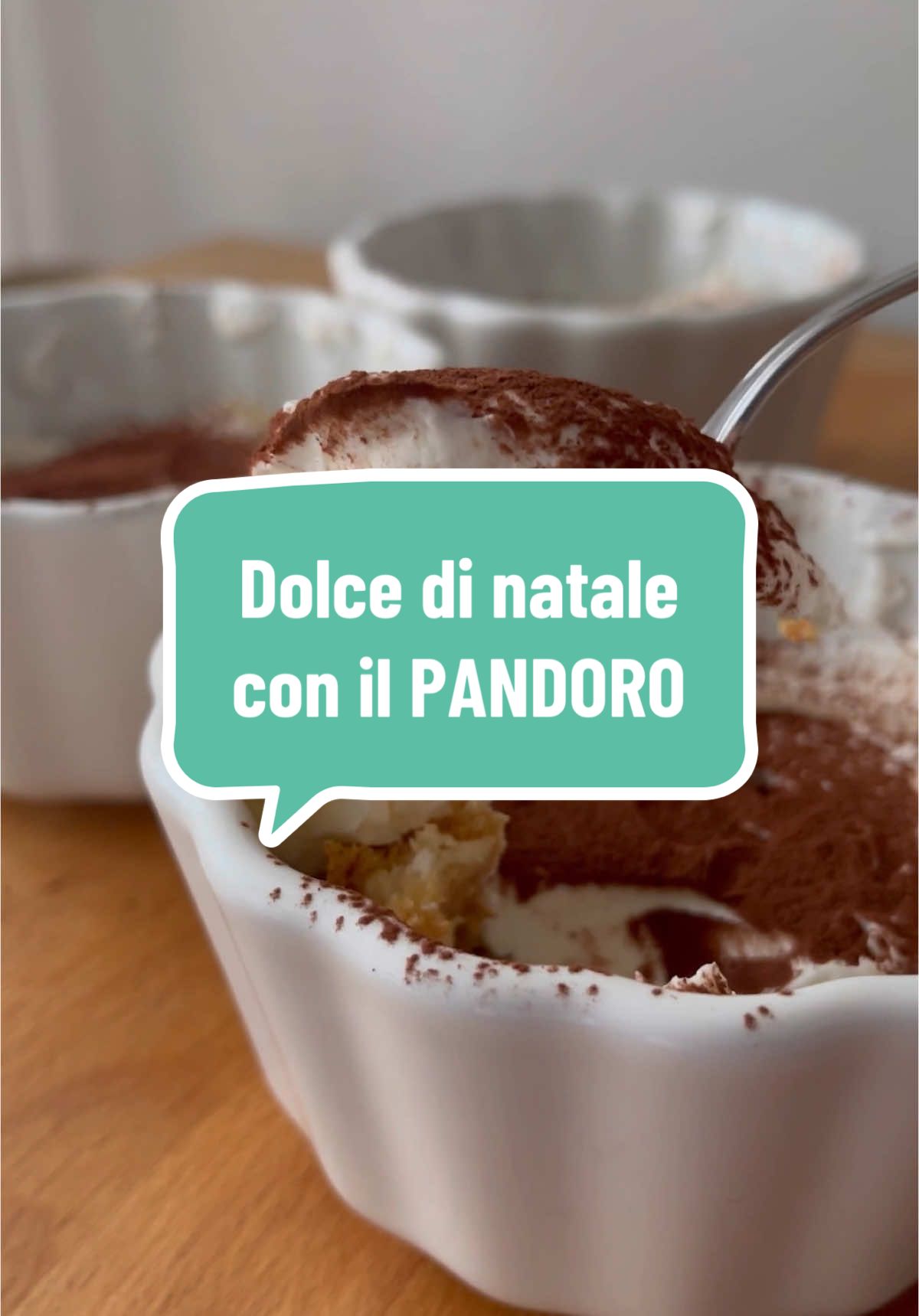 Vi auguro buone feste con questo sfiziosissimo DOLCE DI NATALE mono porzione con il pandoro da preparare come dessert!!🎄✨ 🎄 250g di mascarpone 🎄 40g di zucchero a velo 🎄 130ml di panna da montare 🎄 pandoro 🎄 caffè 🎄 cacao amaro #ricetteveloci #ricettafacile #natale #pandoro #ricettedinatale