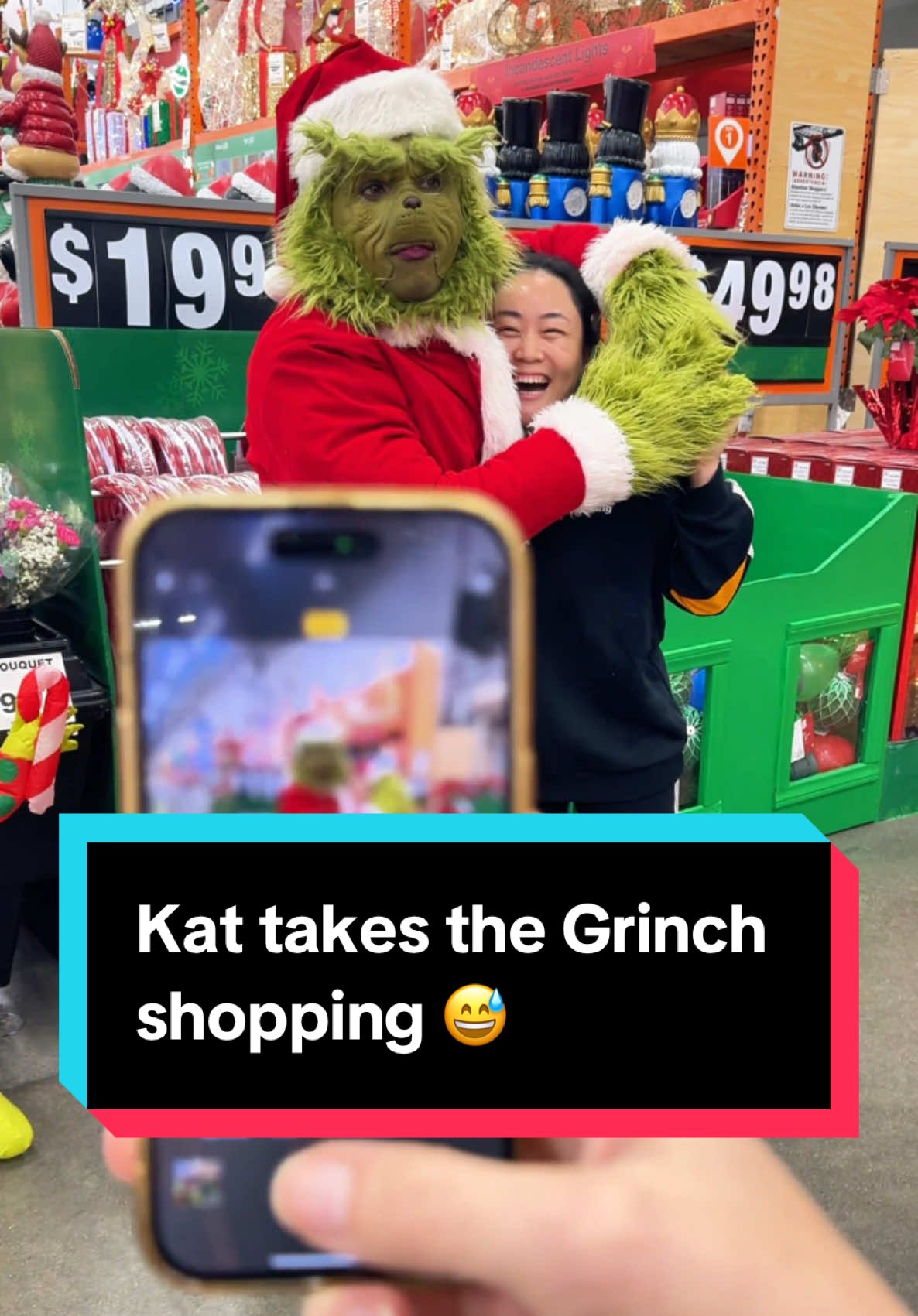 Kat takes the Grinch shopping 😅 ​⁠​⁠w/ @ItsGoodBurgerEd #grinch #thegrinch #funny #comedy #howthegrinchstolechristmas #christmas #holiday #holidaydecor #christmasdecor 