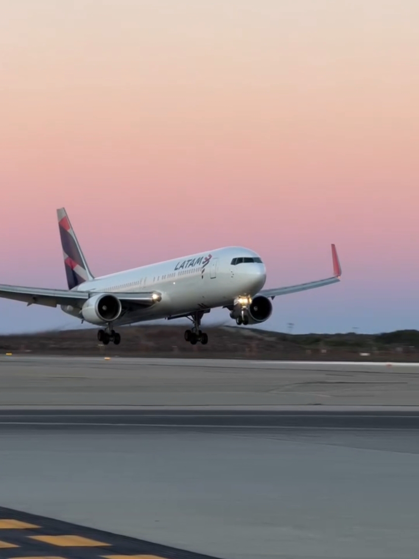 Aviation✈️😍 #sunset #takeoff #aviation #treanding  #edit #fyp #avgeek #snow #snowy #landing #beautiful #asthetic #clouds #wing #wingview #cockpit #pilot  #airport #airline #fyp #plane #aircraft #moonlight 