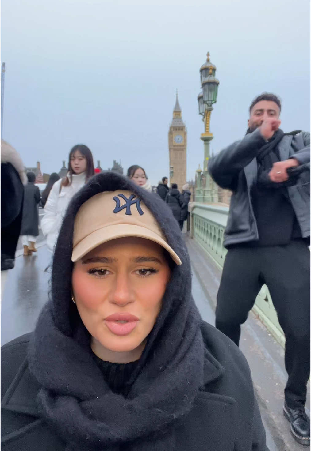 Westminster bridge unsicher gemacht #lalala #trend #viral #couple #dance #fyp #foryou #london #westminster #bigben #londoneye 